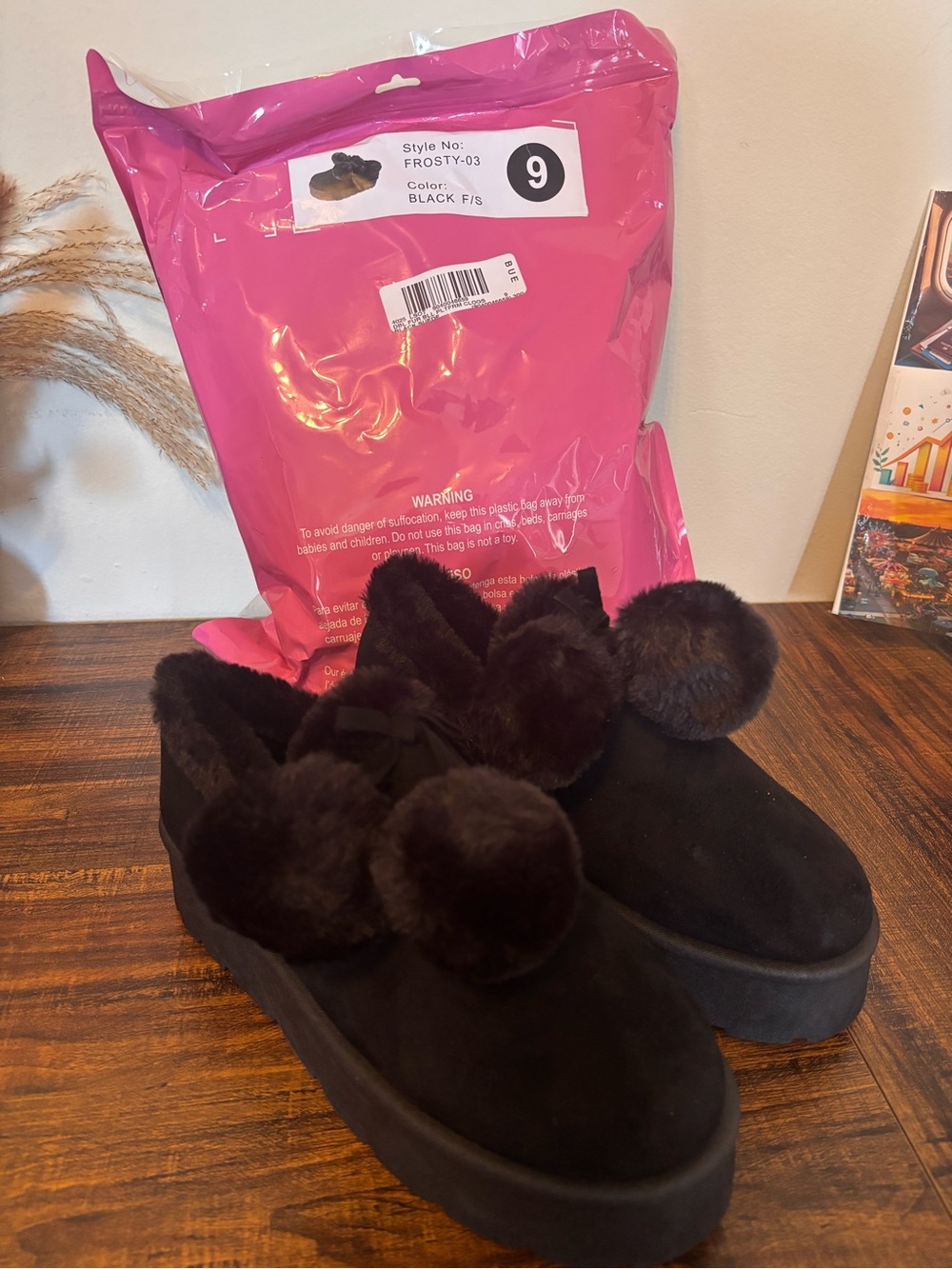 Plush Pom Slip-On Women’s Shoes - Black